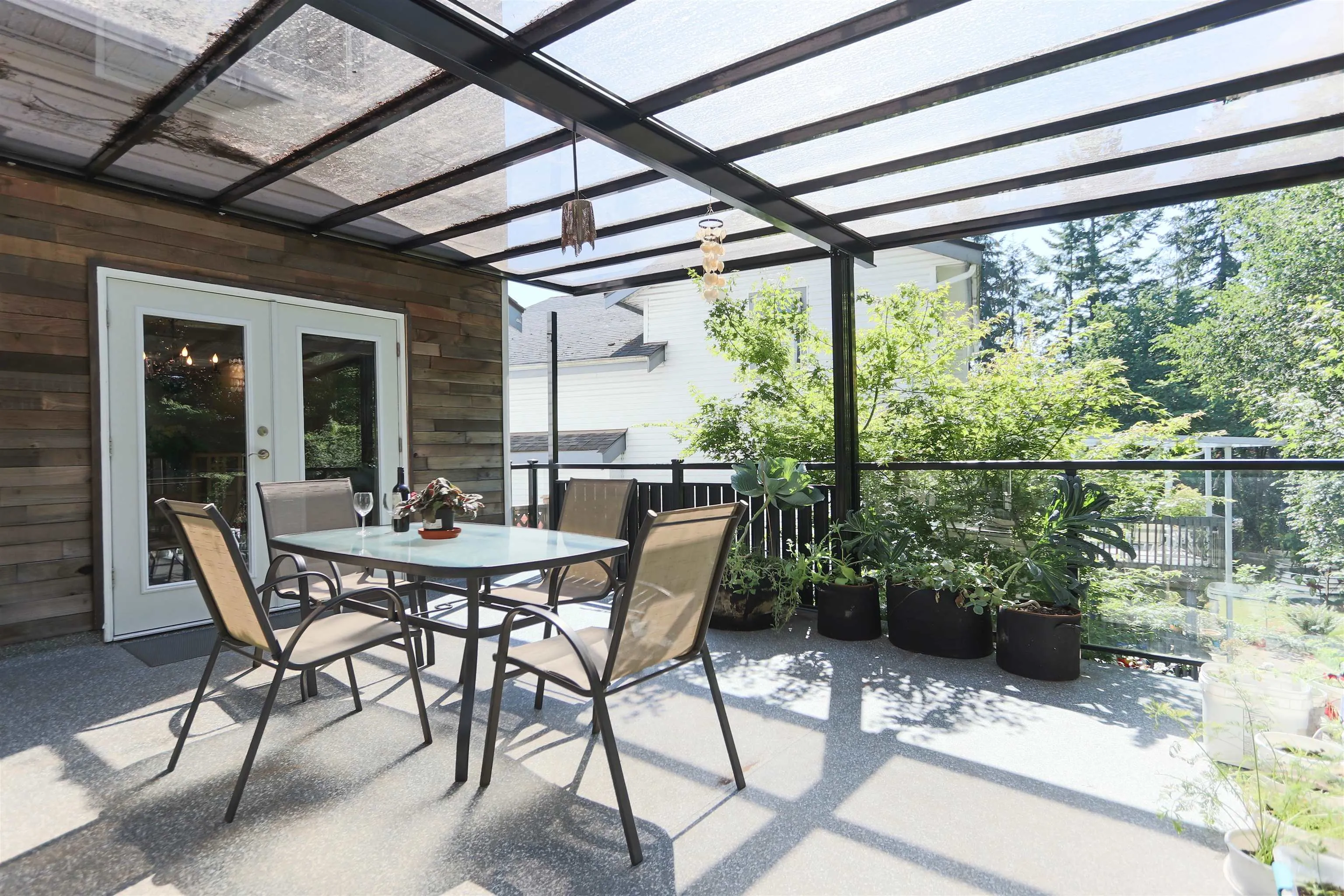 1516 Tanglewood Lane