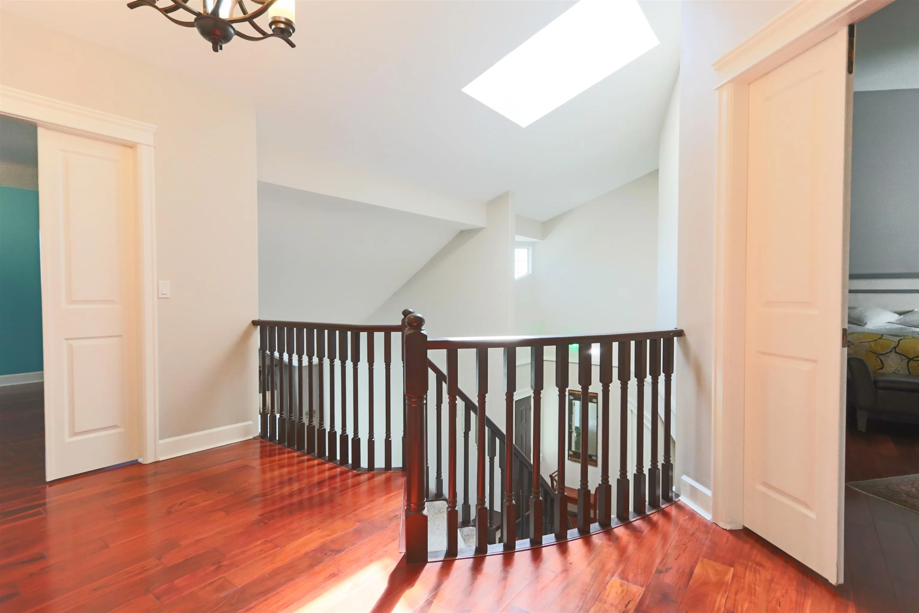 1516 Tanglewood Lane