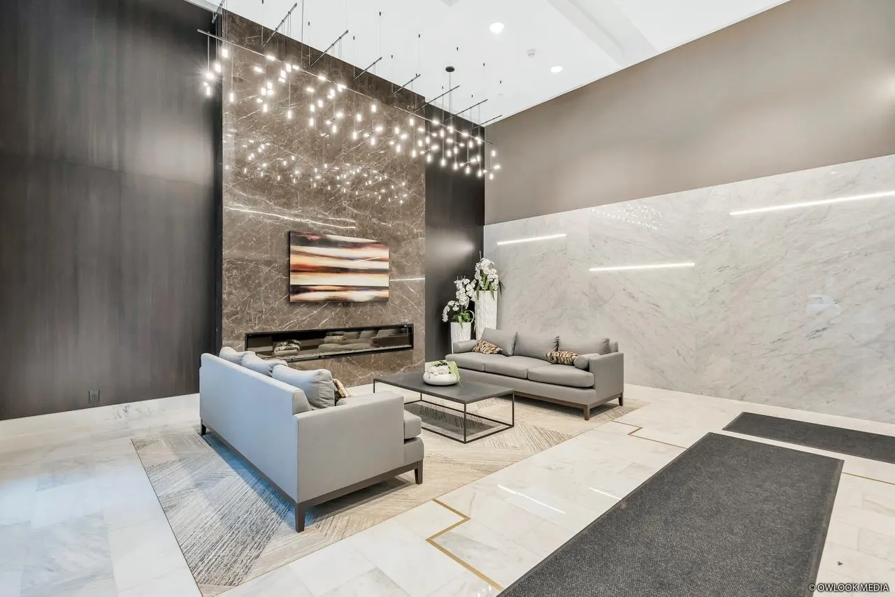 605 3487 Binning Road