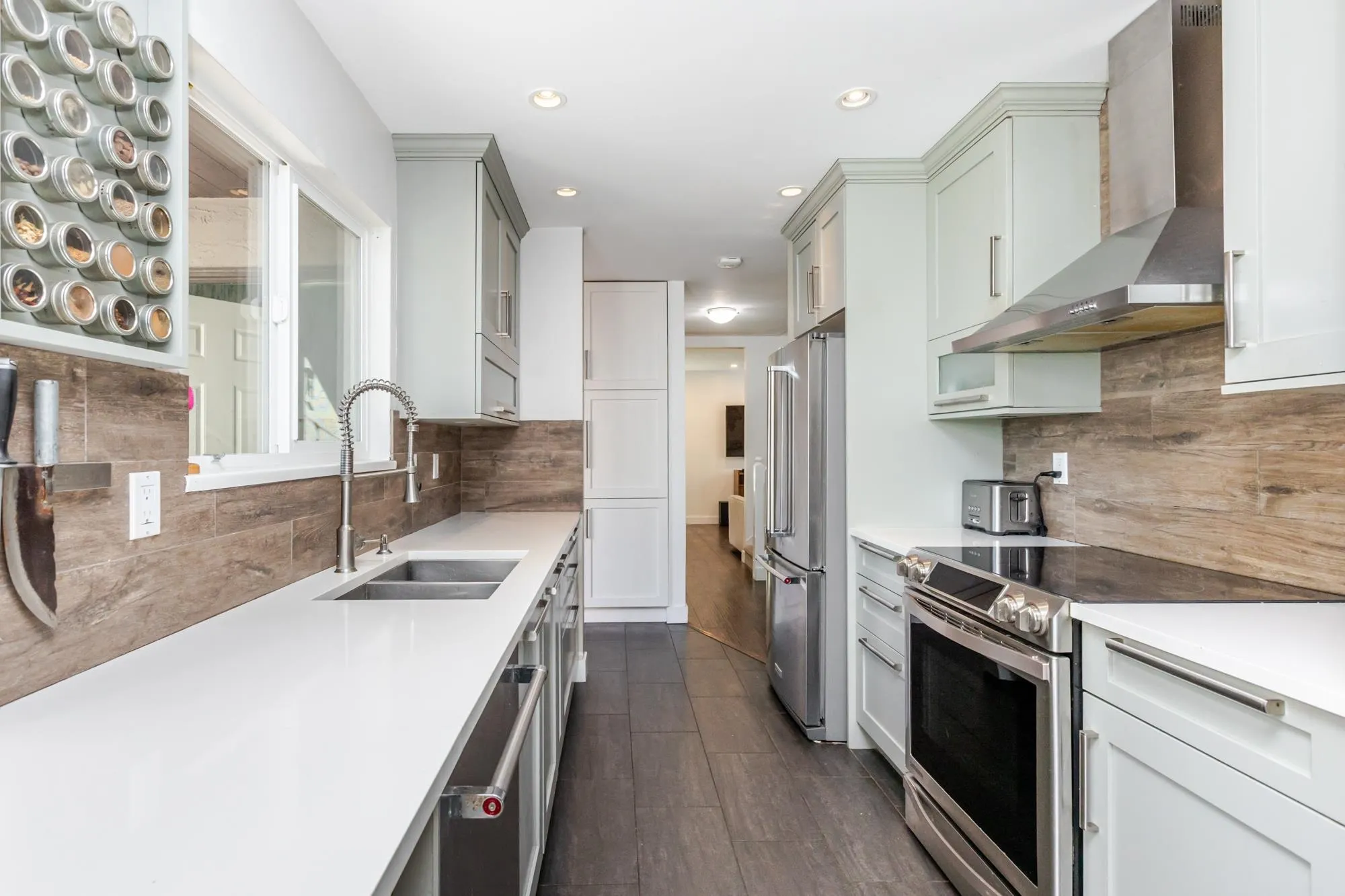 105E 3655 Shaughnessy Street