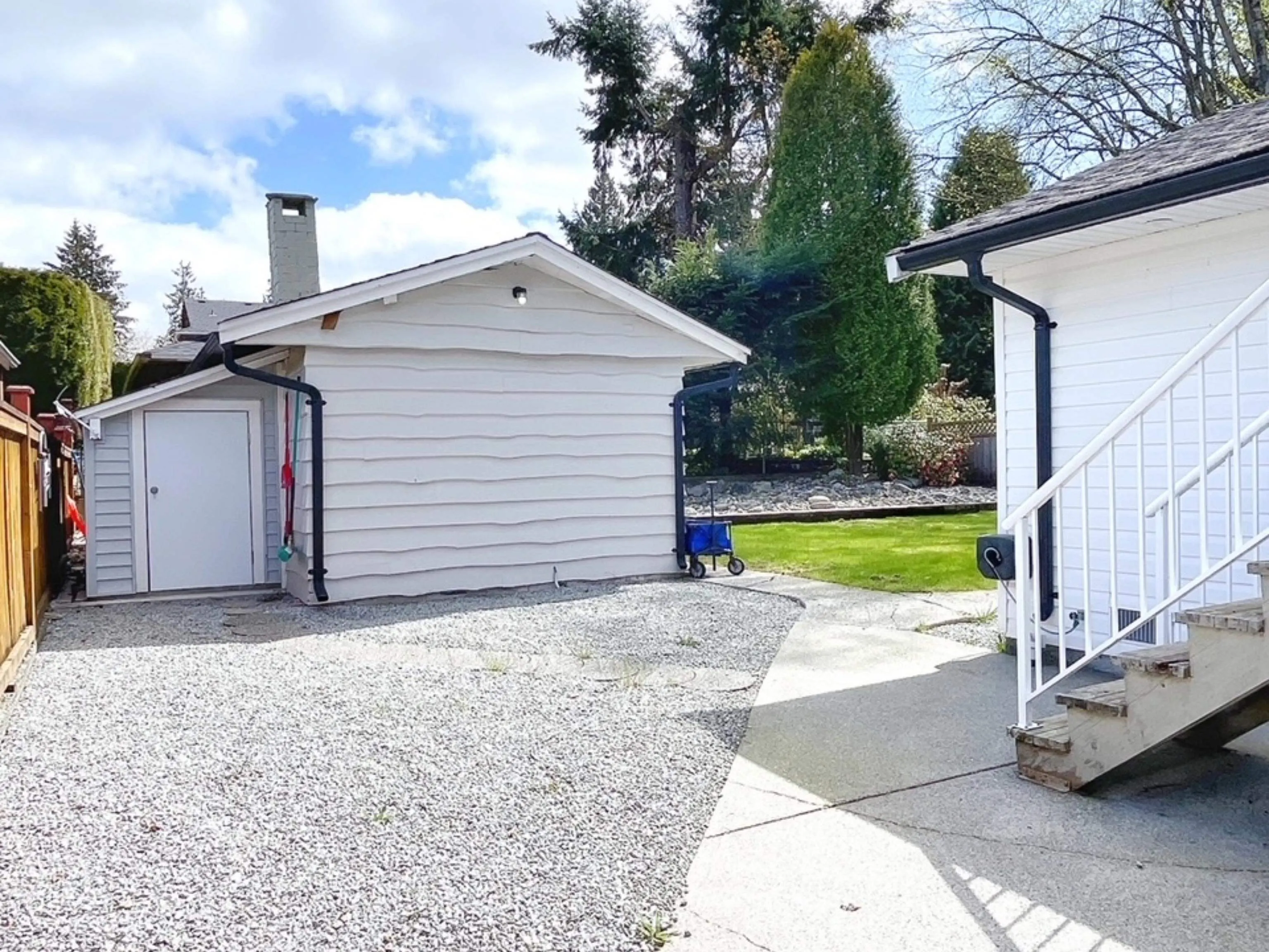 677 Gatensbury Street