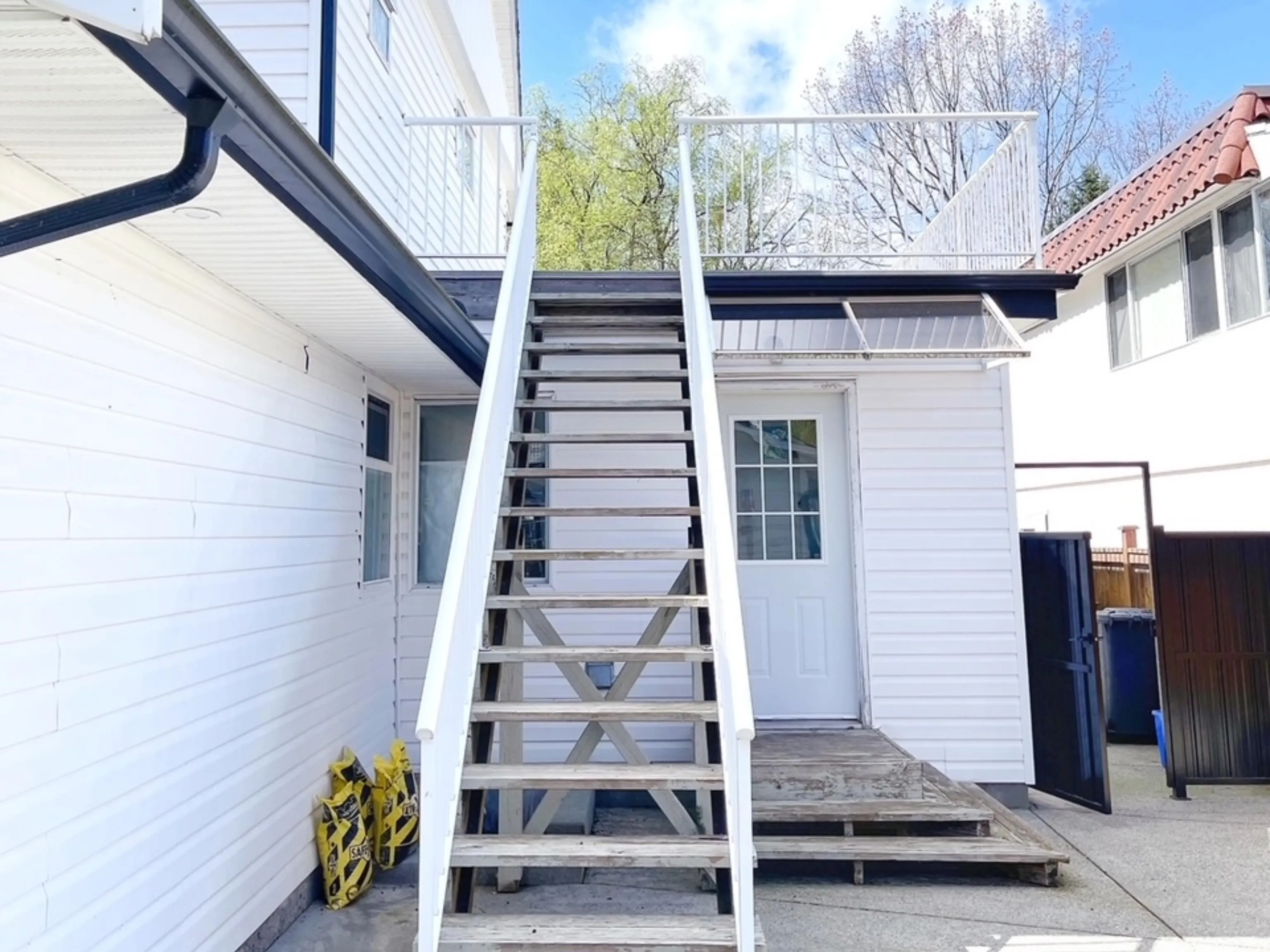 677 Gatensbury Street