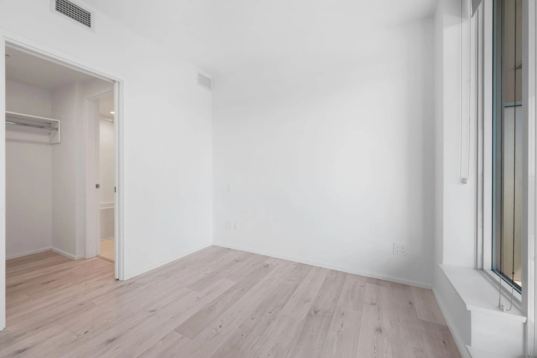 1607 3809 Evergreen Place
