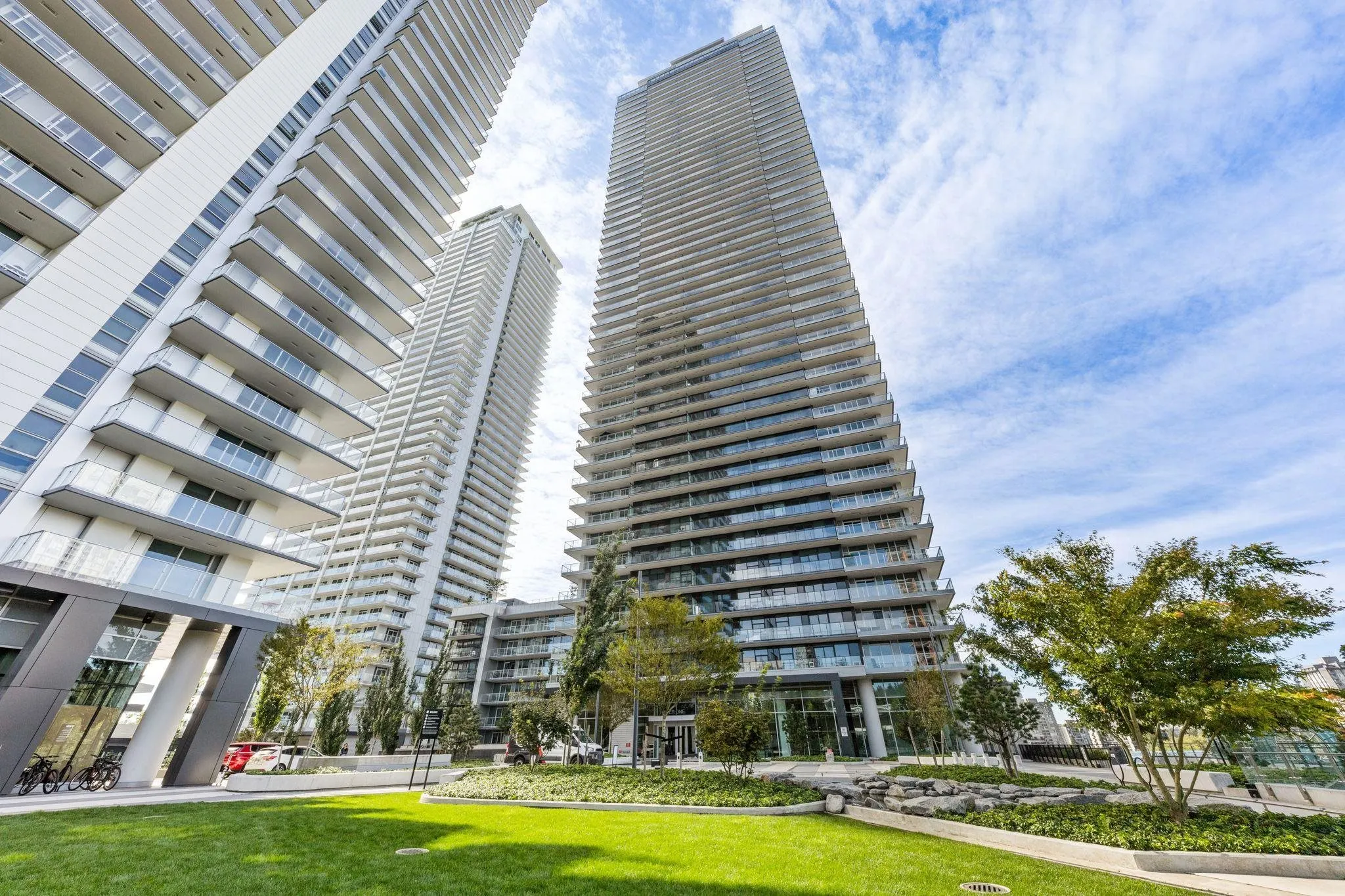 1607 3809 Evergreen Place