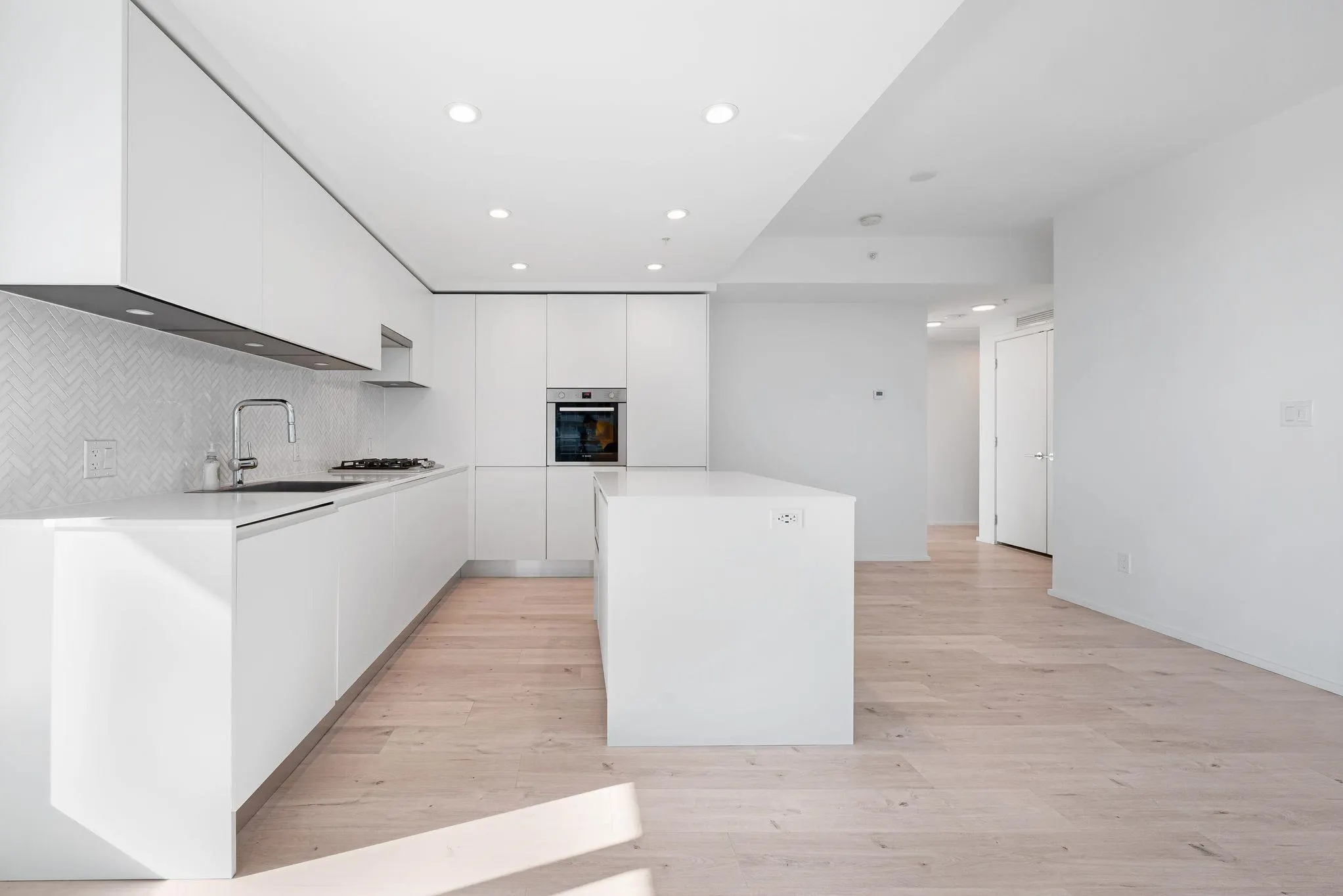 1607 3809 Evergreen Place