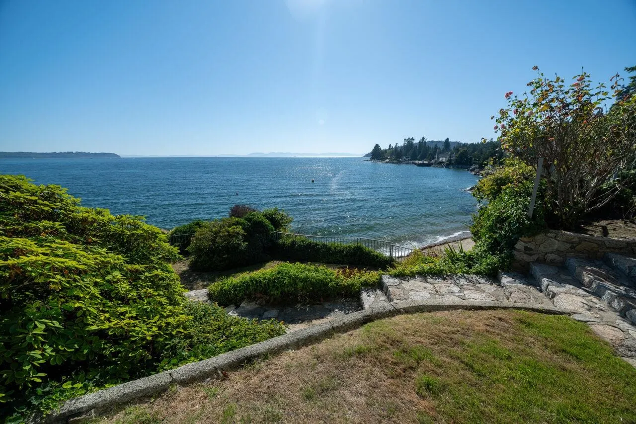 4020 Marine Drive