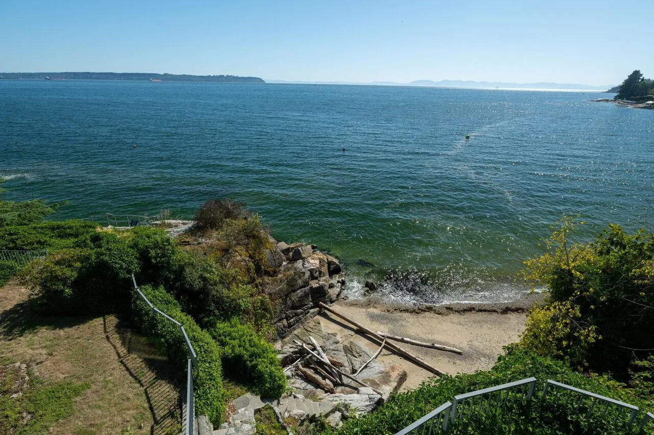 4020 Marine Drive