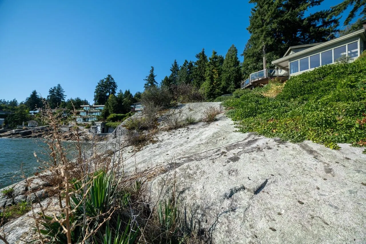 4020 Marine Drive