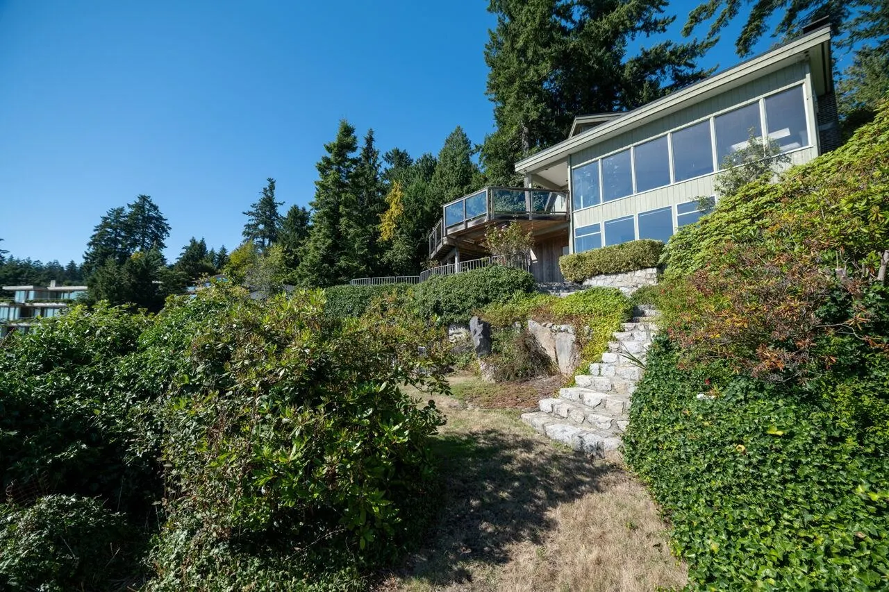 4020 Marine Drive