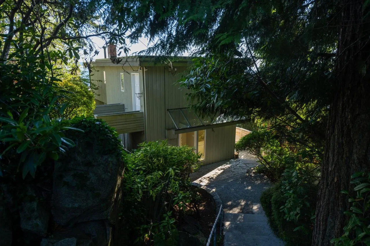 4020 Marine Drive