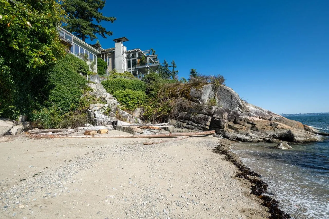 4020 Marine Drive
