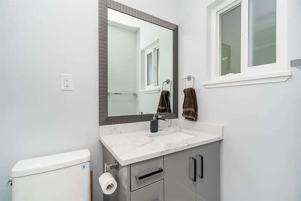 353 Laurentian Crescent