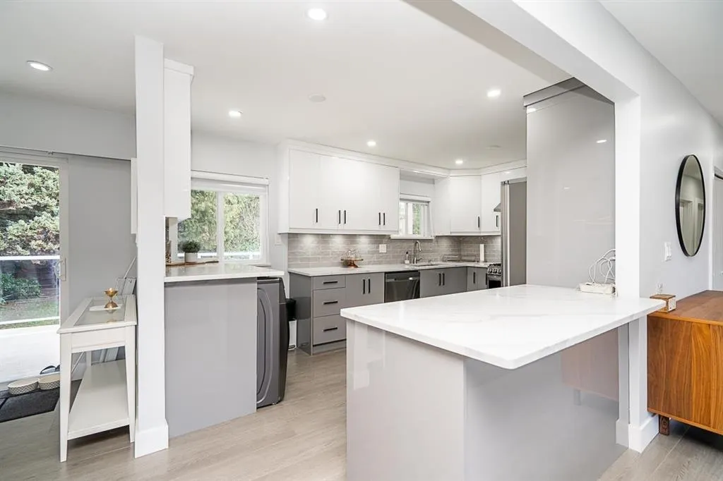 353 Laurentian Crescent