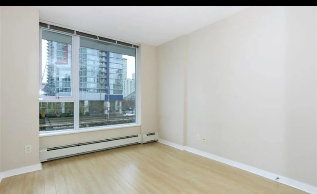 801 188 Keefer Place