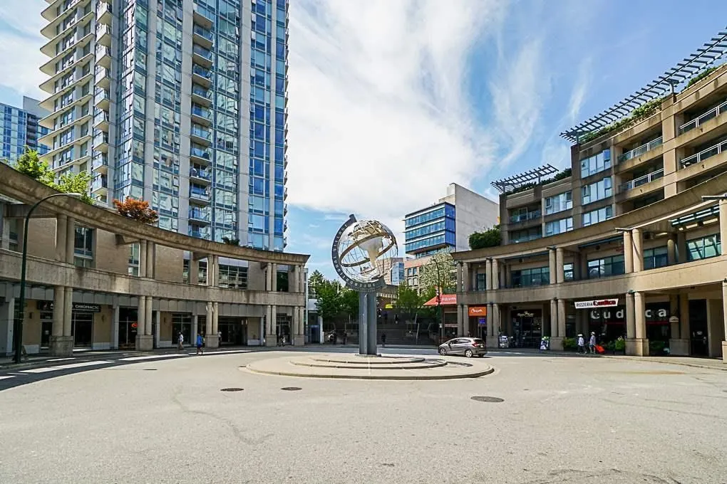 801 188 Keefer Place