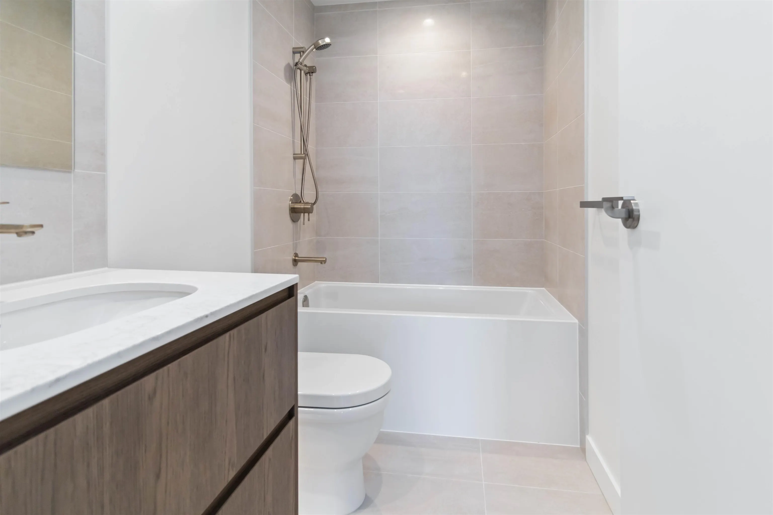 1103 6811 Pearson Way