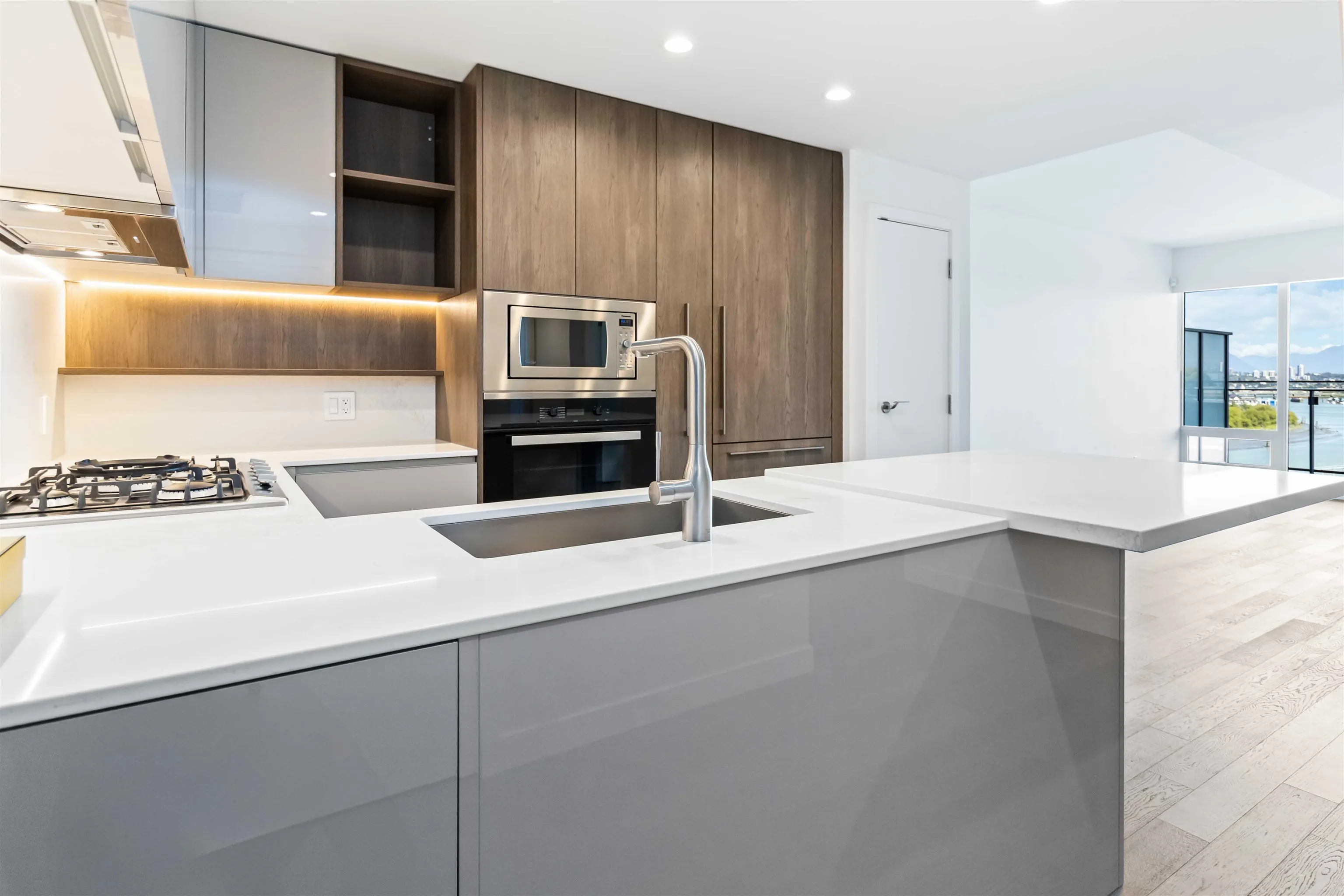 1103 6811 Pearson Way