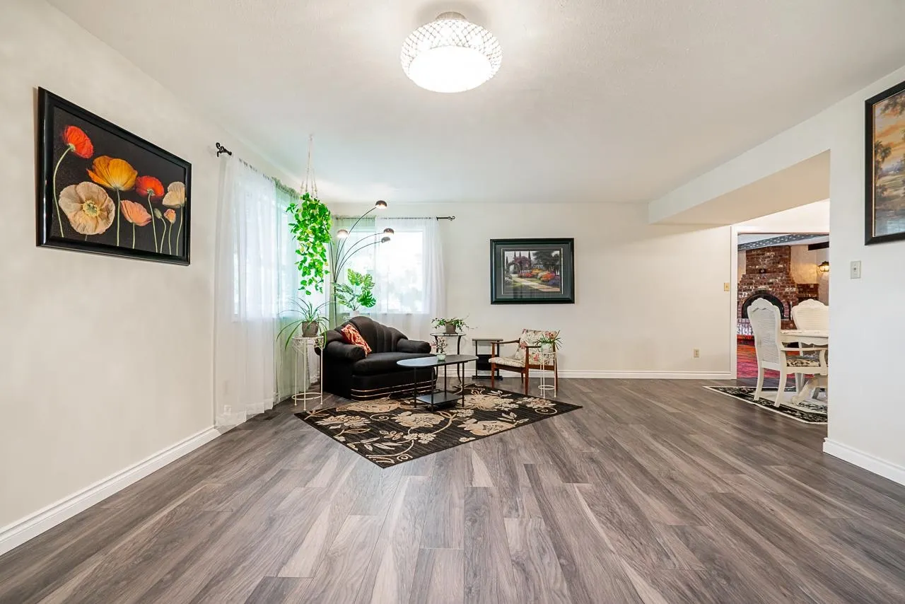 8053 Beaver Drive