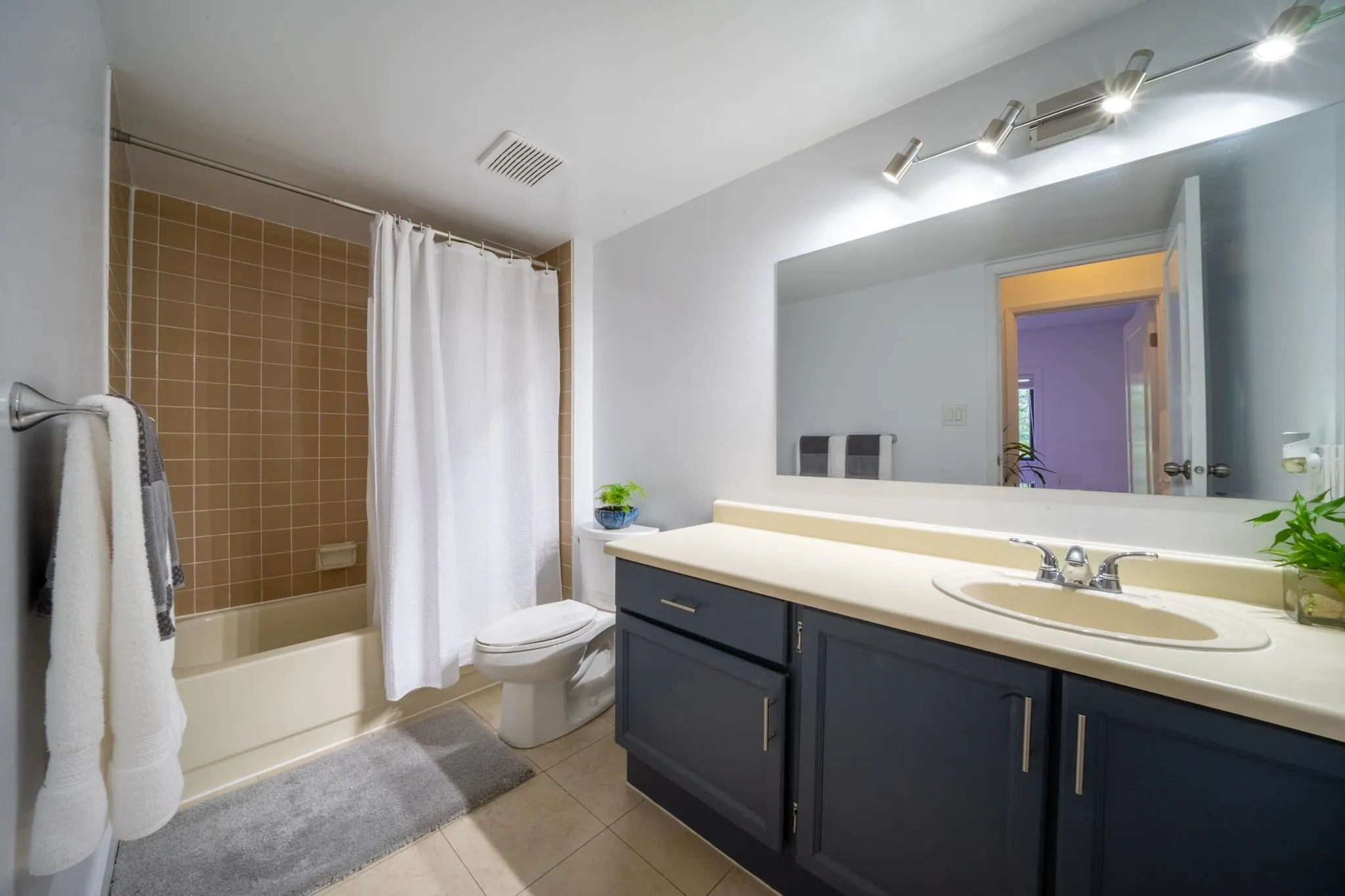 118 8511 Westminster Highway