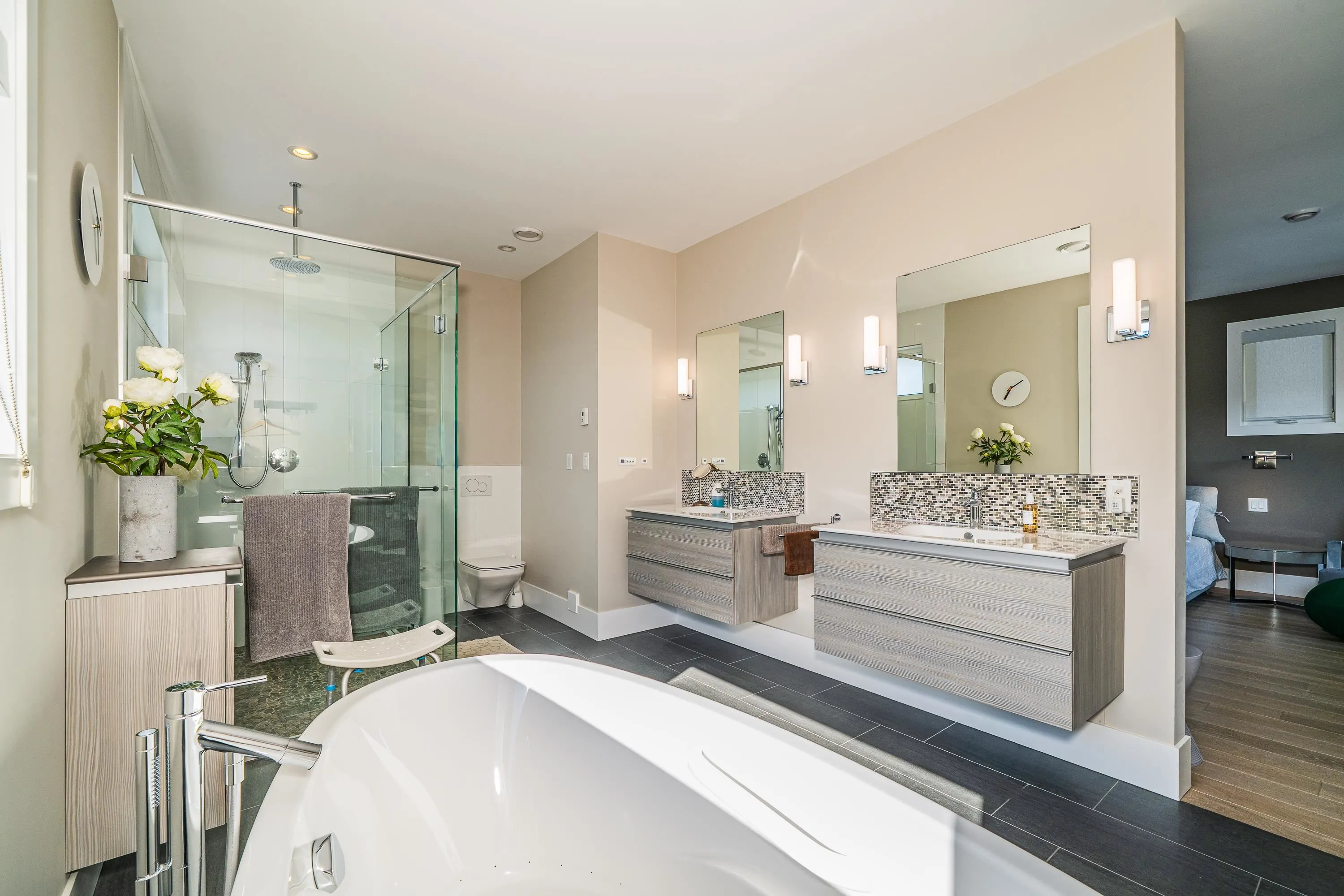 10960 Rosecroft Crescent