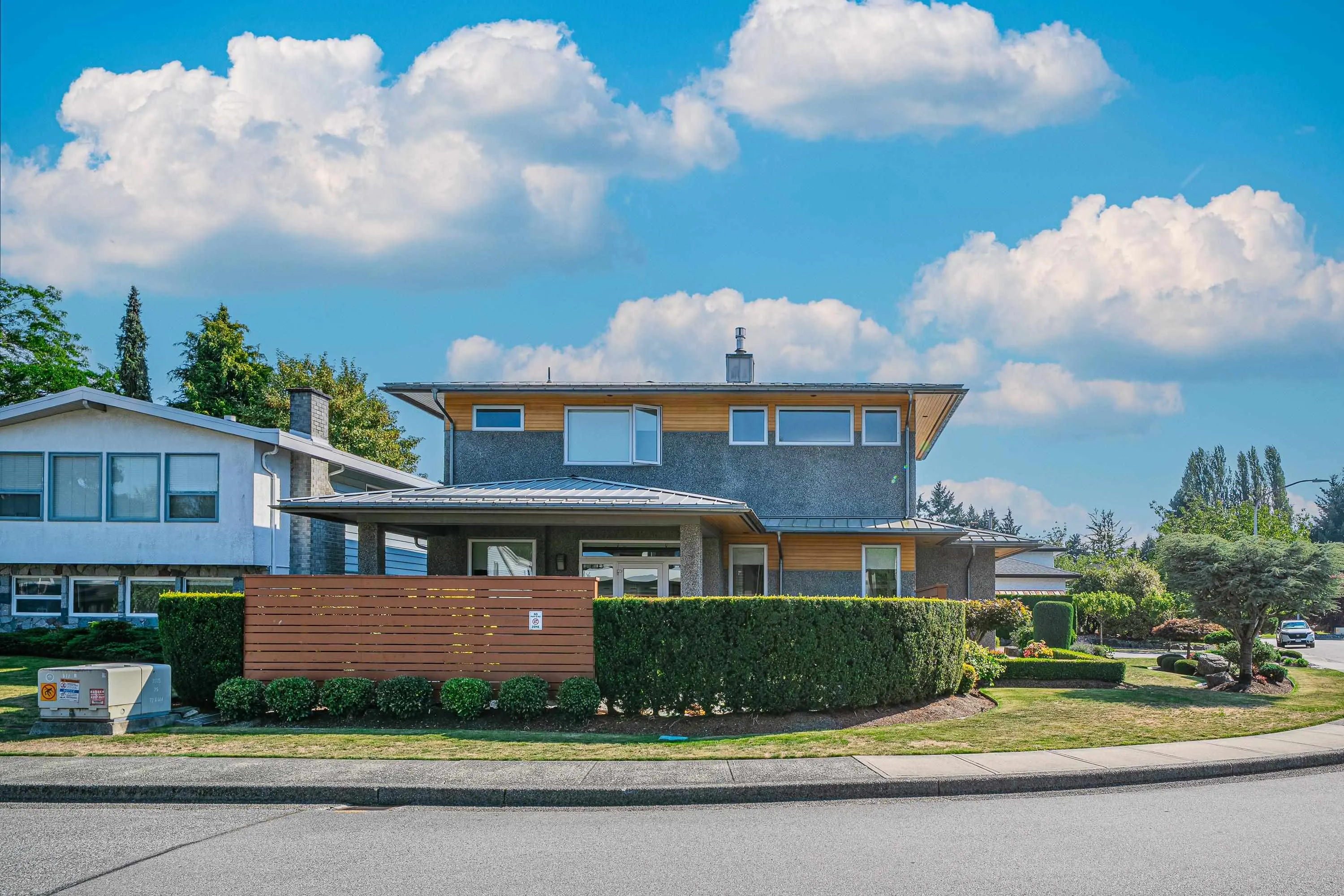 10960 Rosecroft Crescent