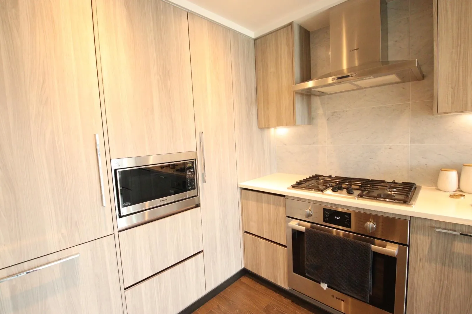 1011 4730 Lougheed Highway