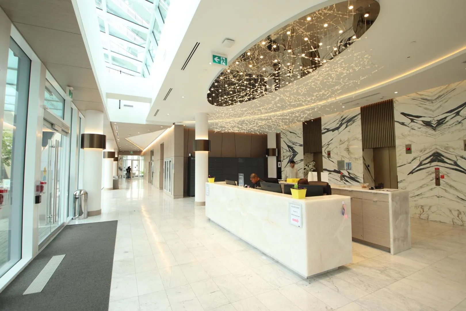 1011 4730 Lougheed Highway