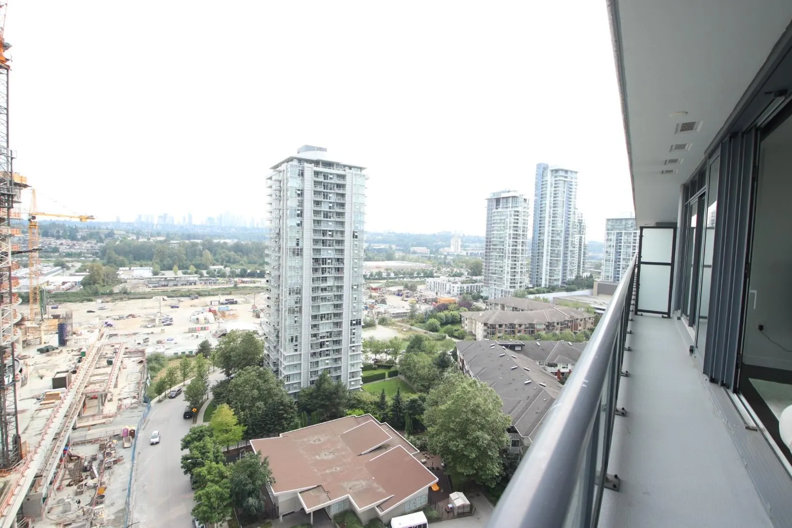 1011 4730 Lougheed Highway