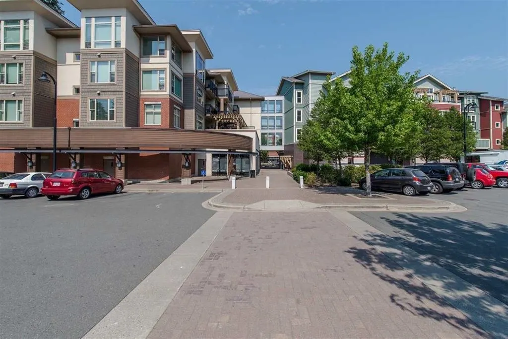 221 45530 Market Way