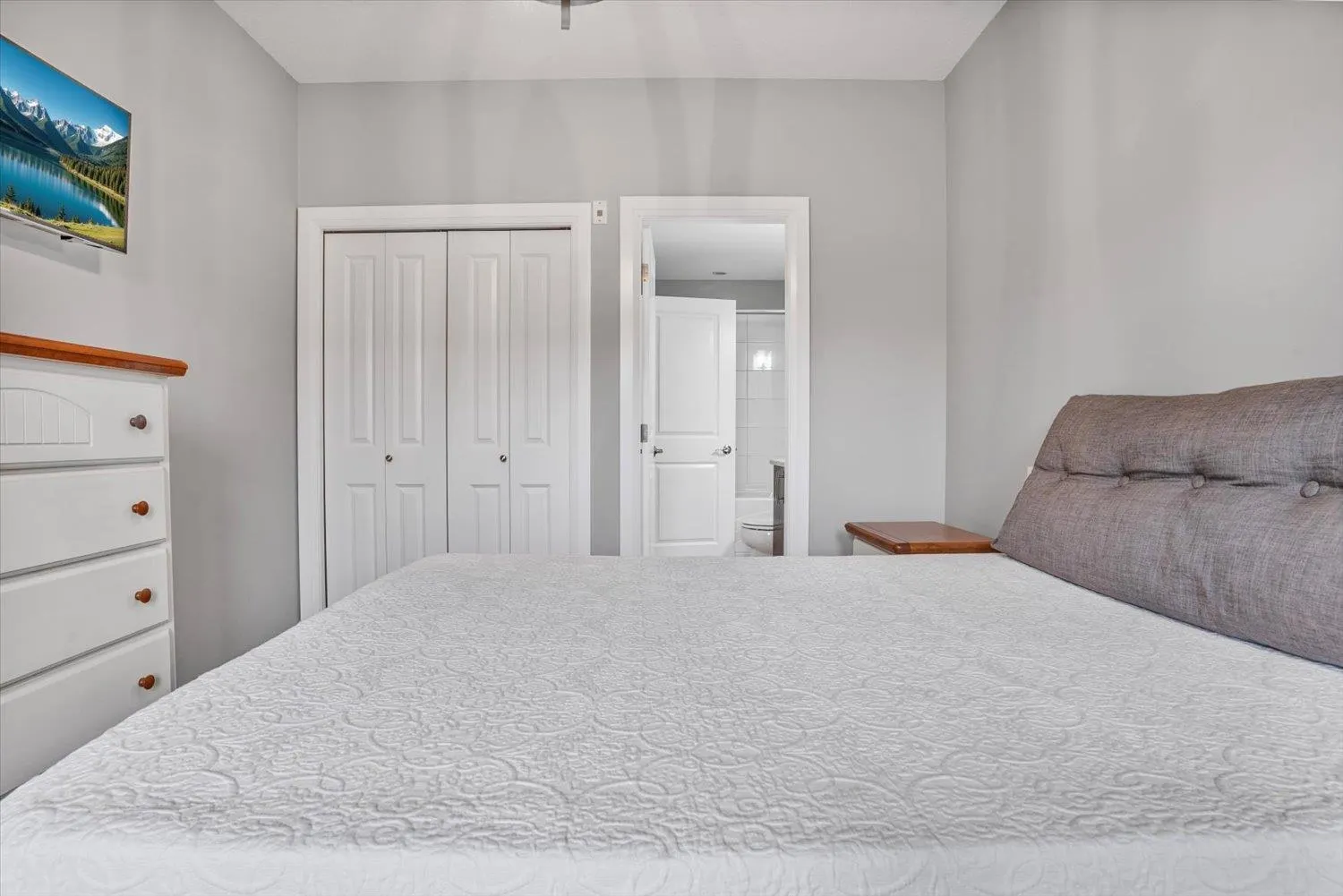 221 45530 Market Way