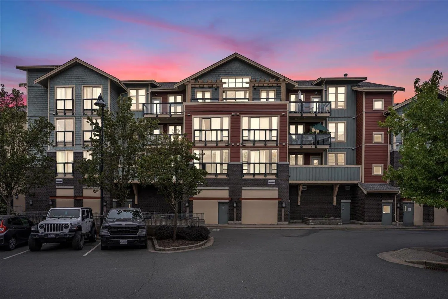 221 45530 Market Way
