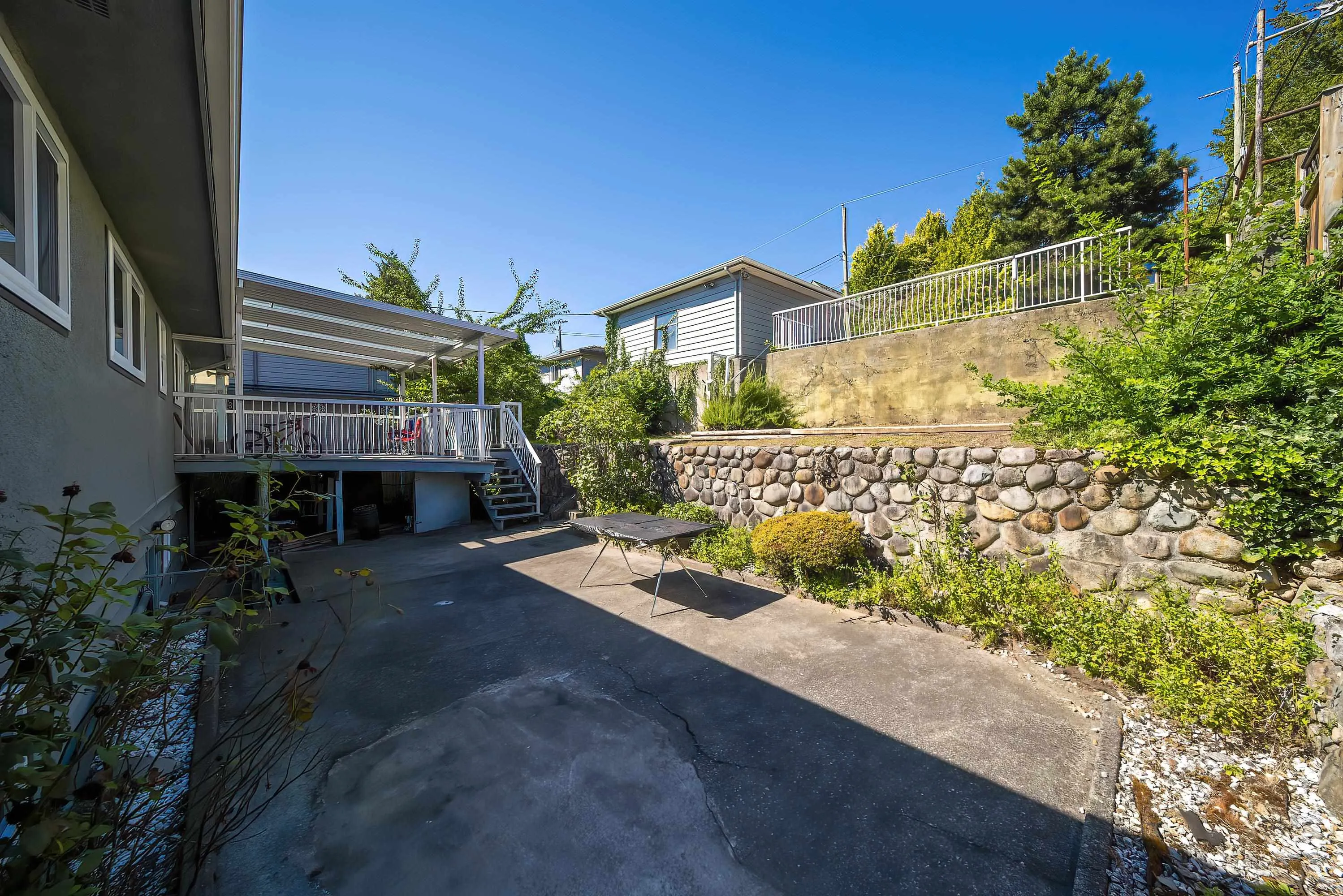 4599 Sunland Place