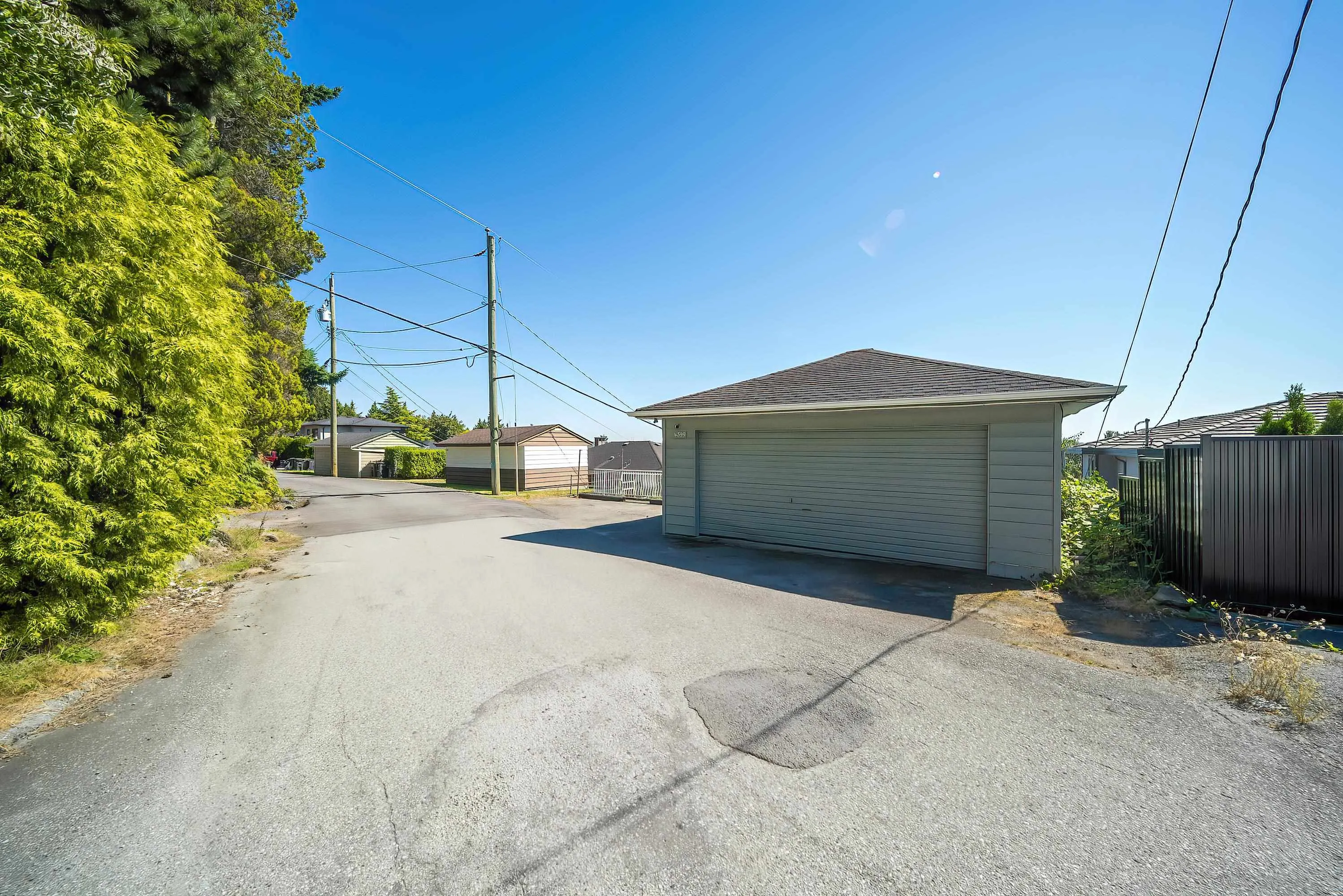4599 Sunland Place