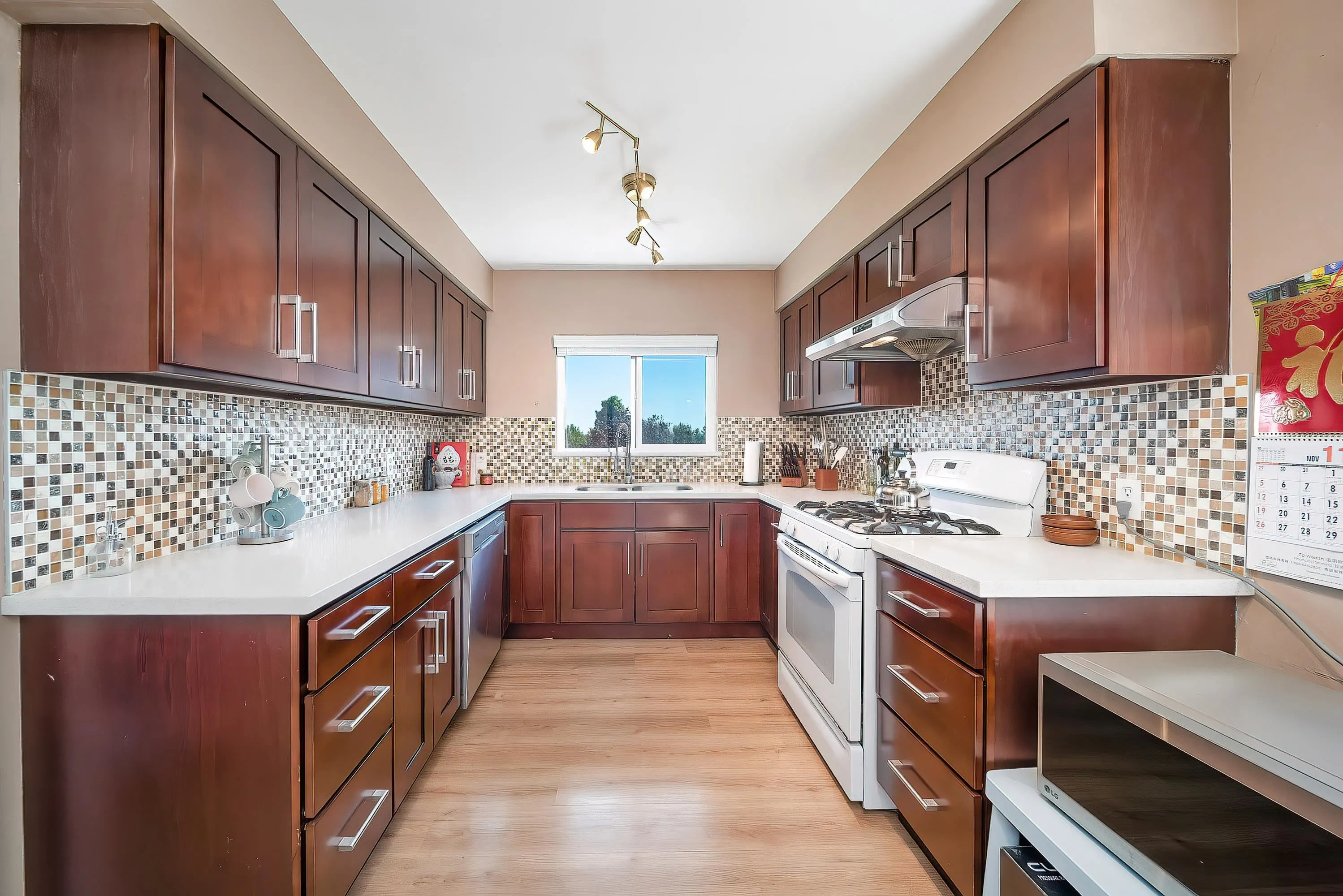 4599 Sunland Place