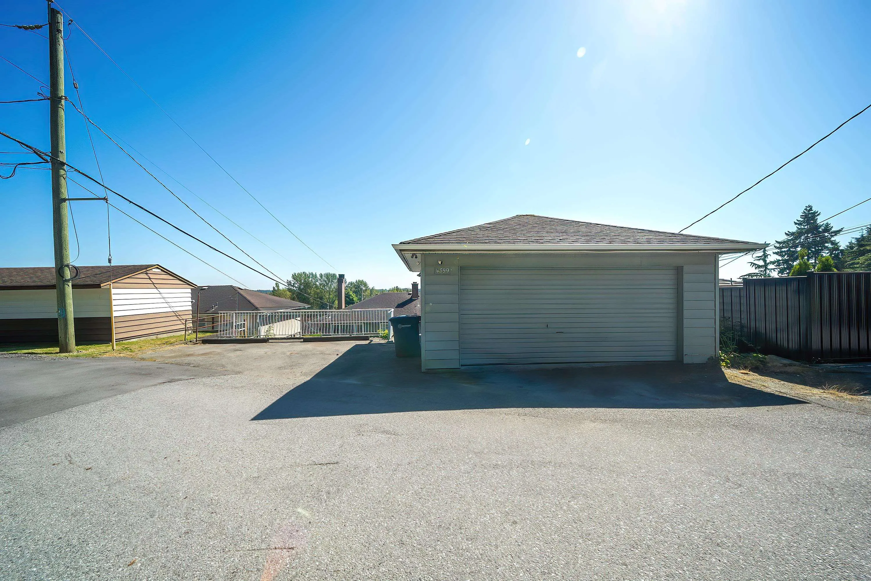 4599 Sunland Place