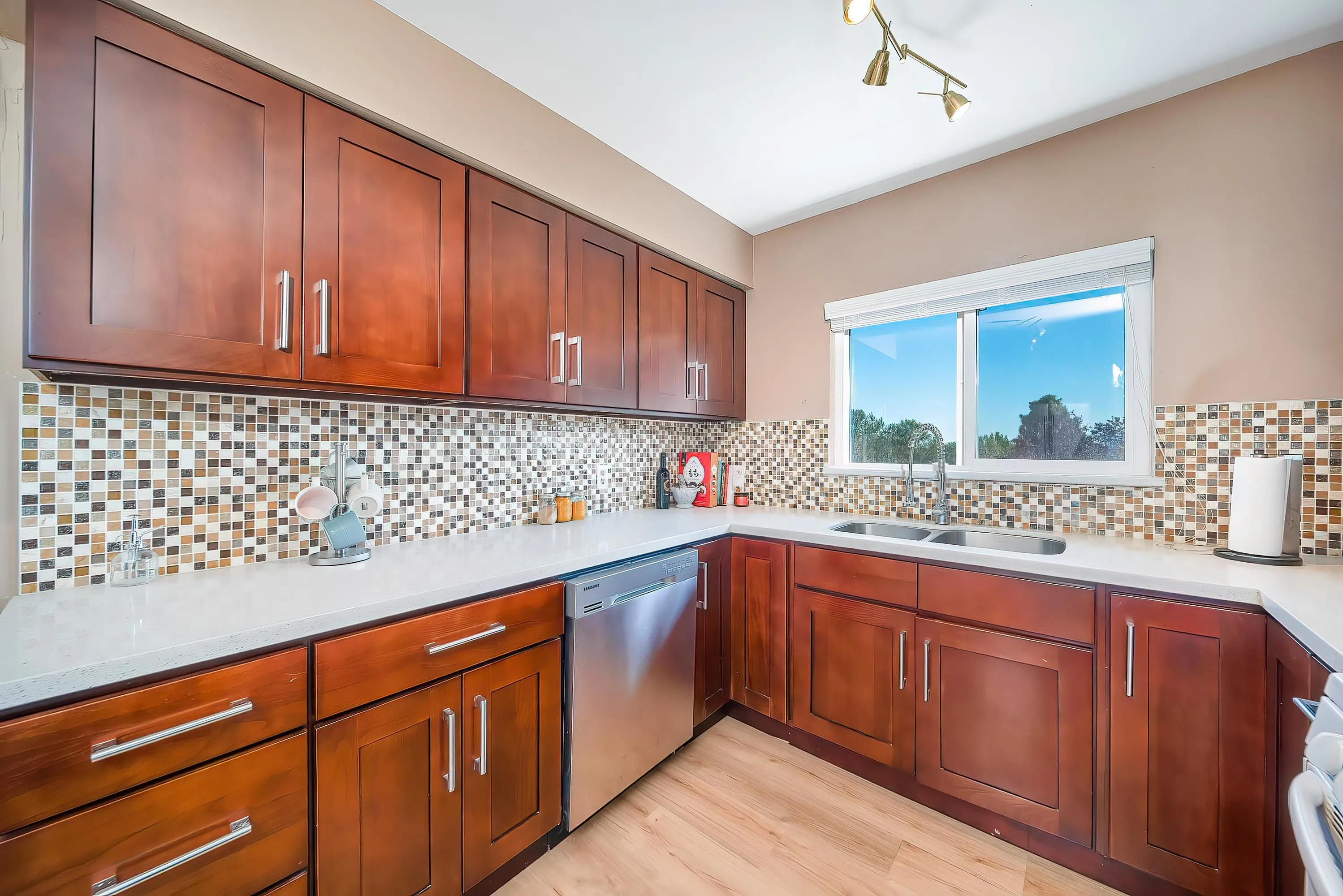 4599 Sunland Place
