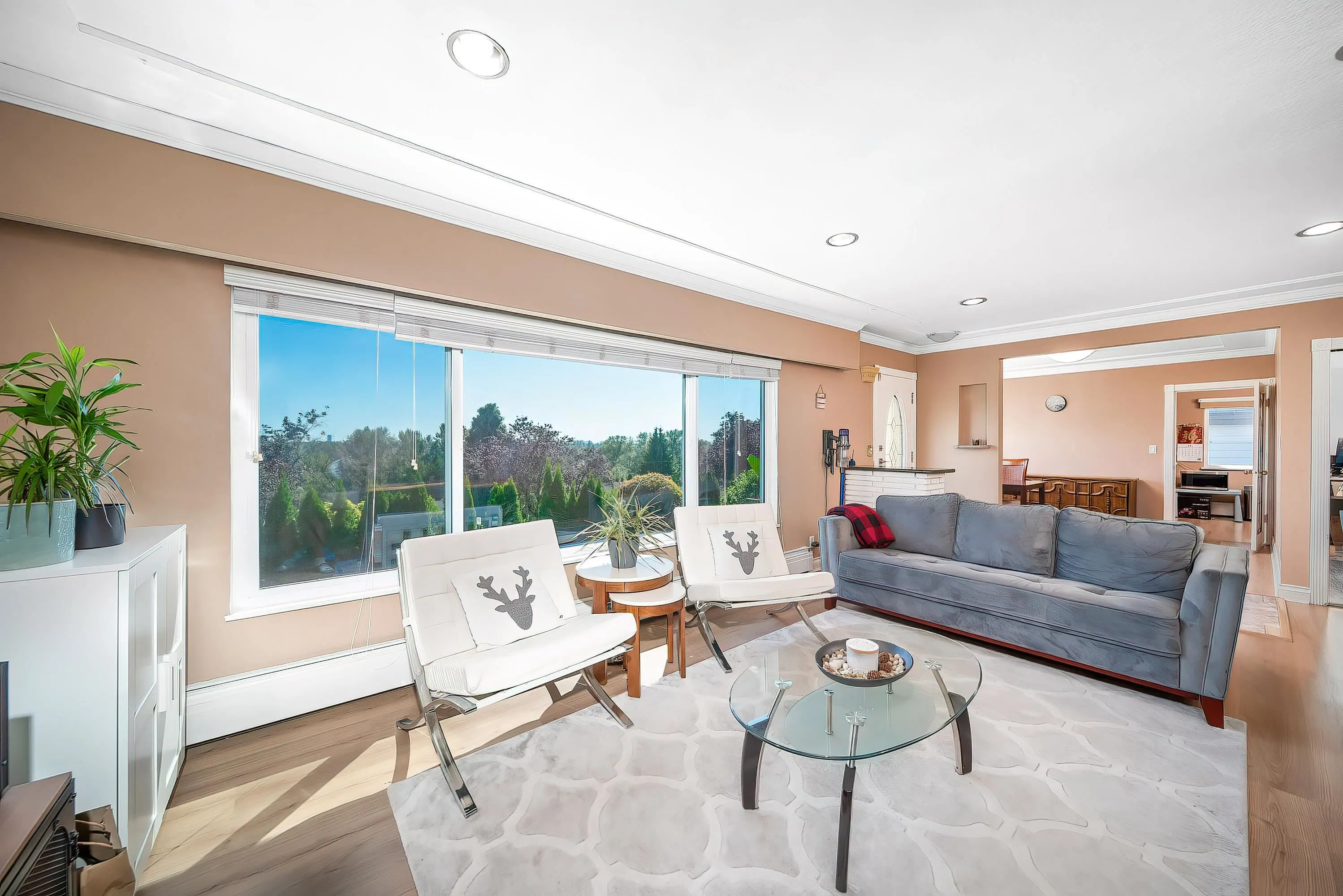 4599 Sunland Place