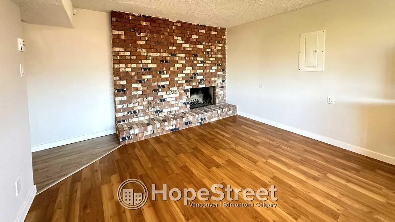 2330 Oneida Drive