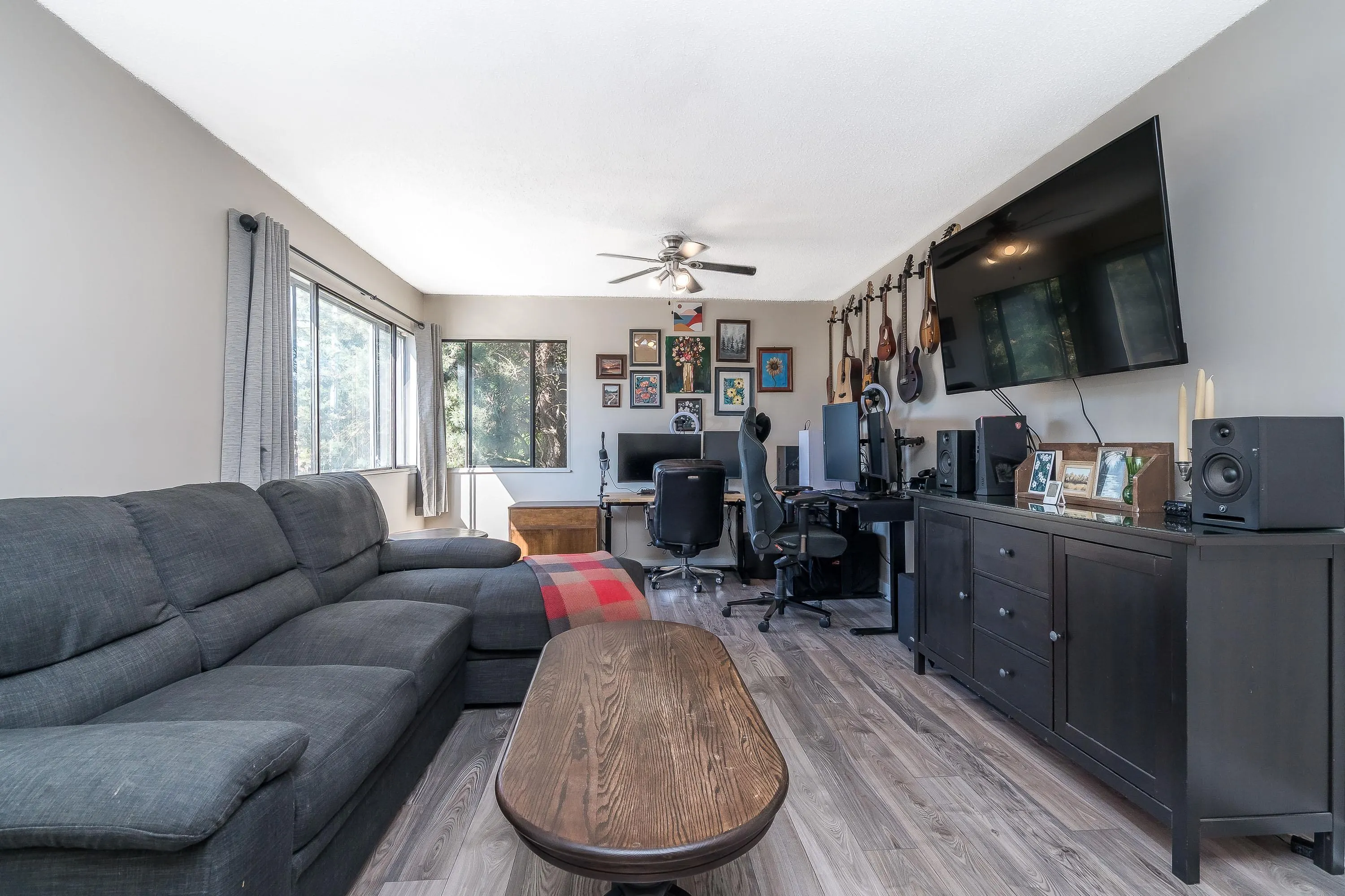102 20420 54 Avenue