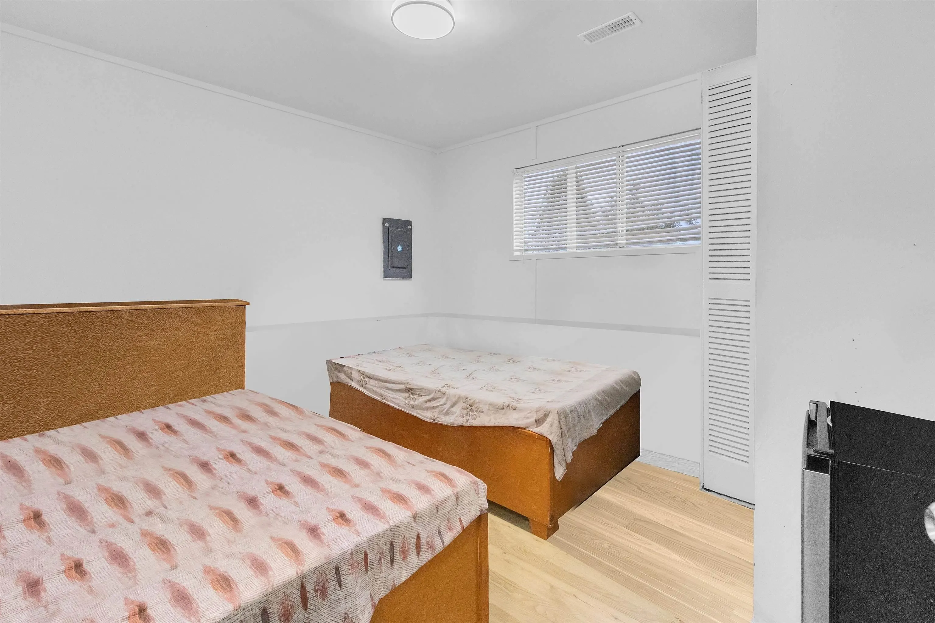 9892 130 Street