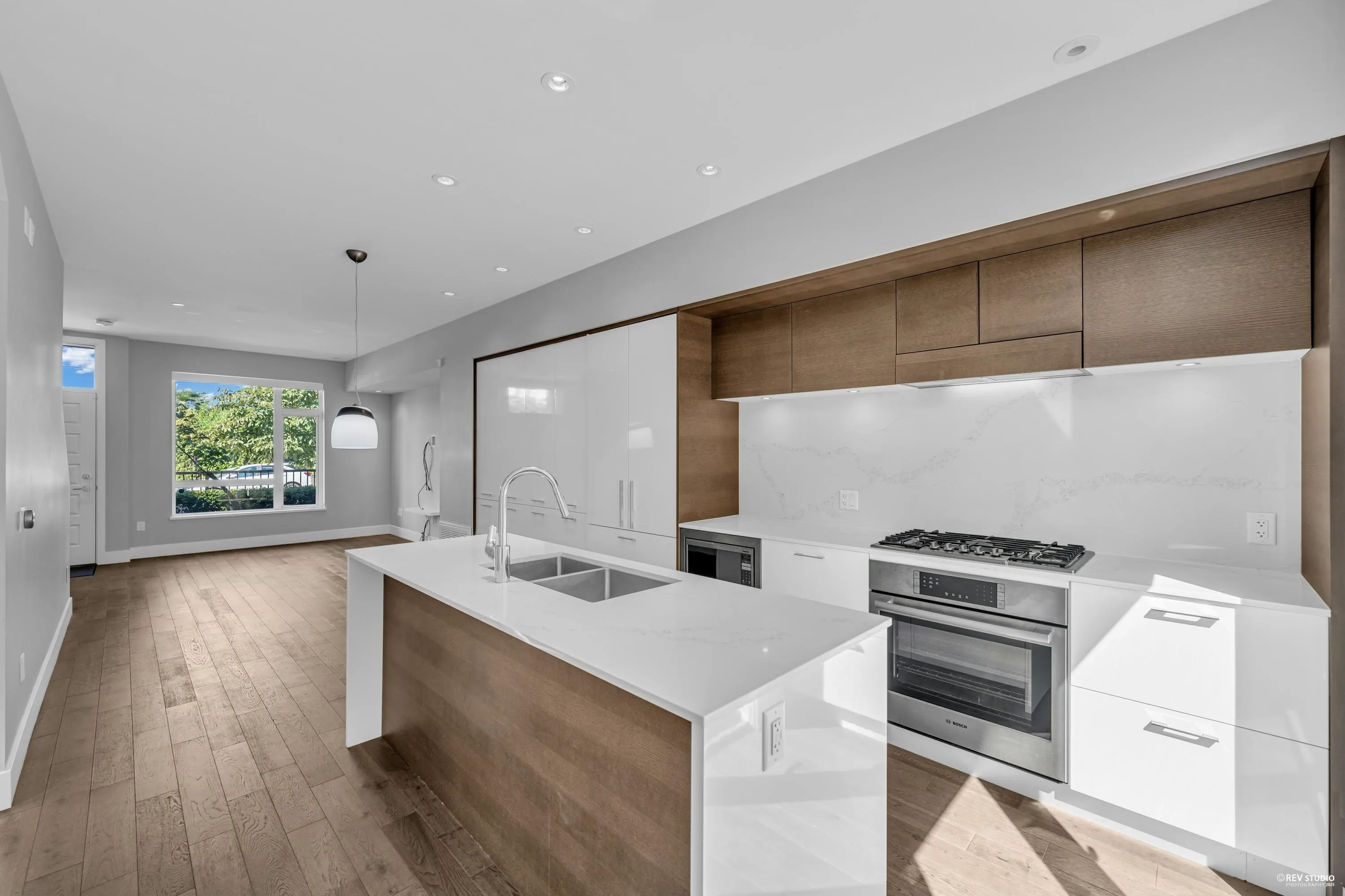 7478 Granville Street