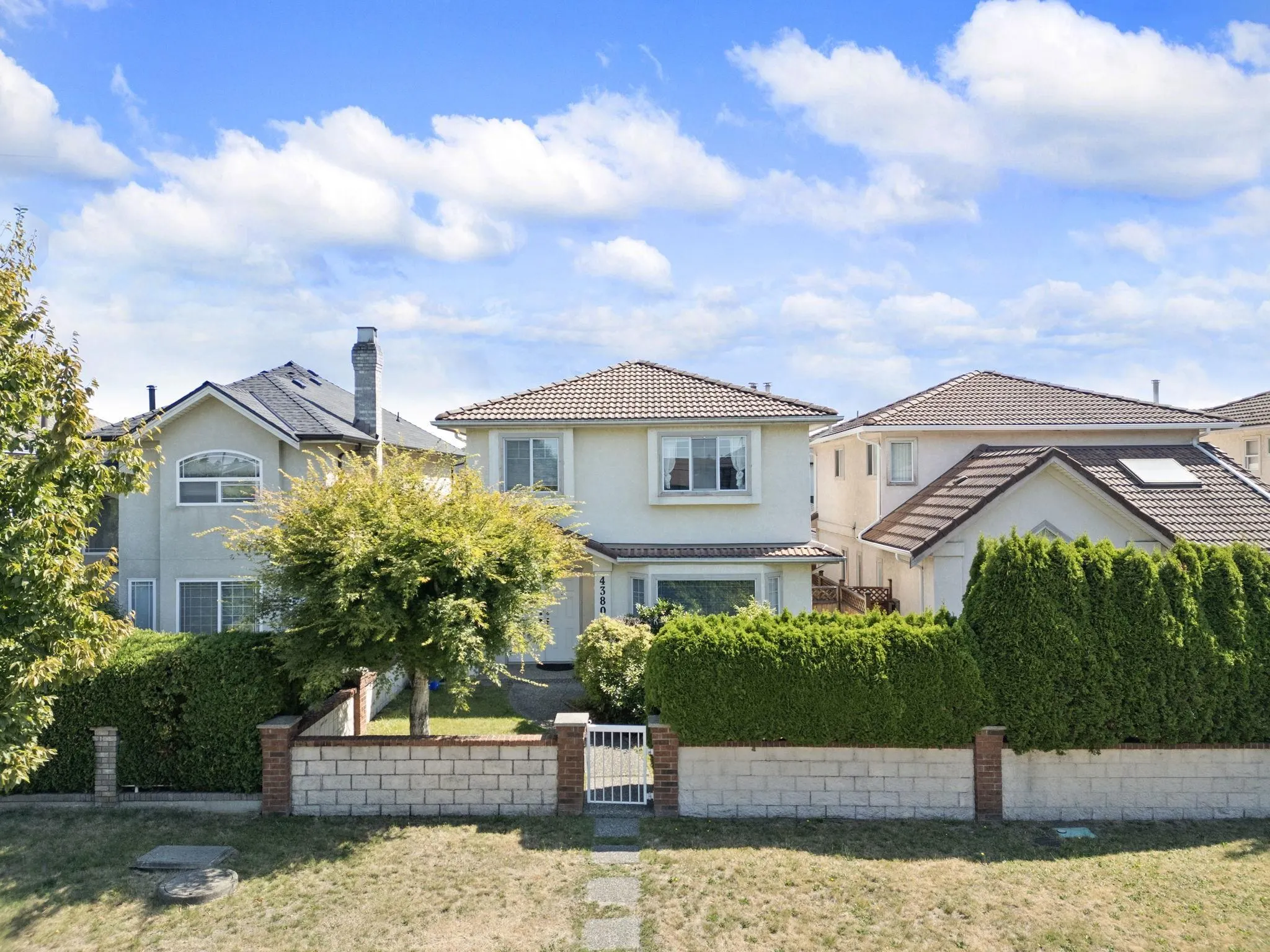 4380 No 5 Road