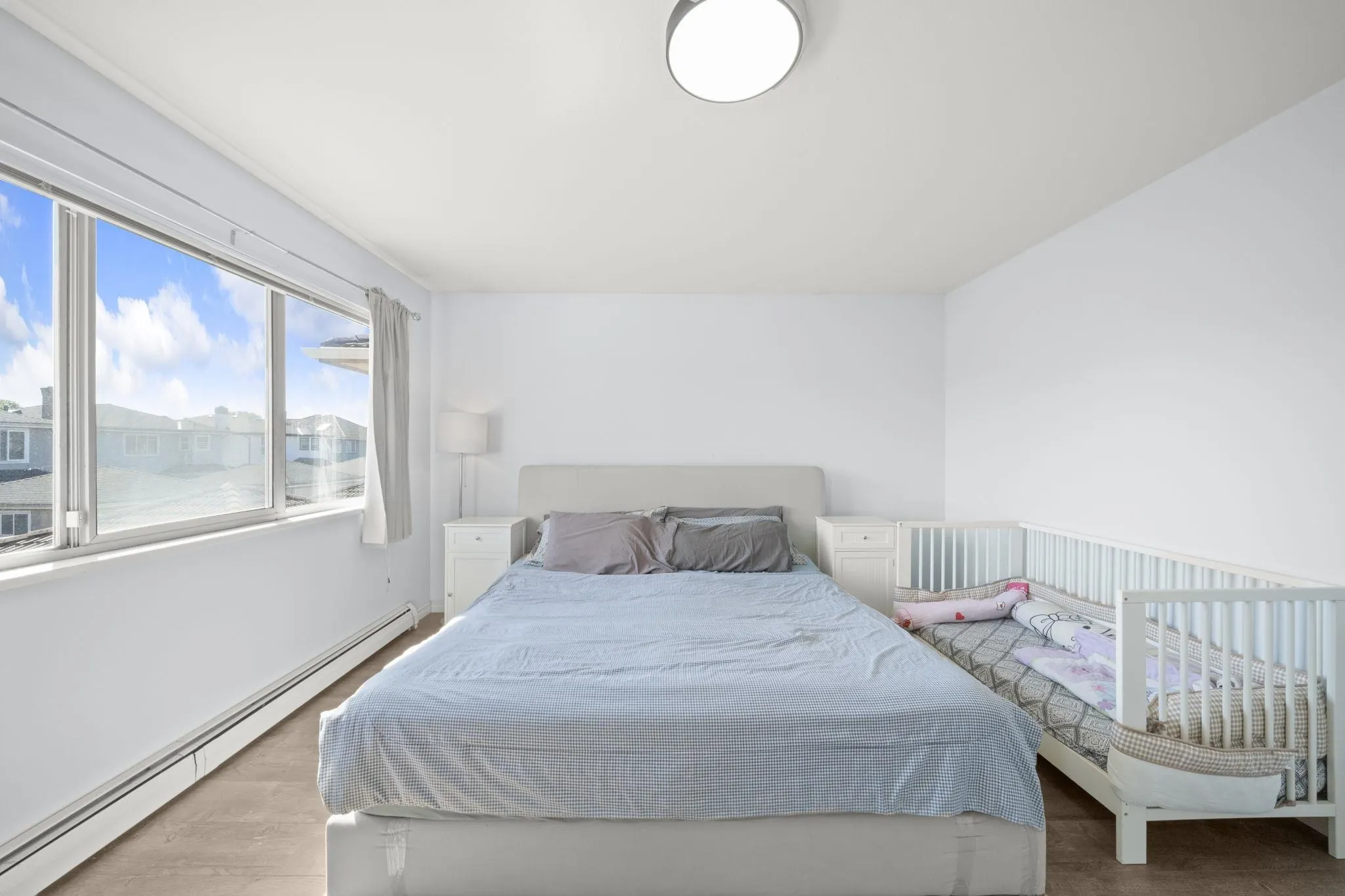 4380 No 5 Road