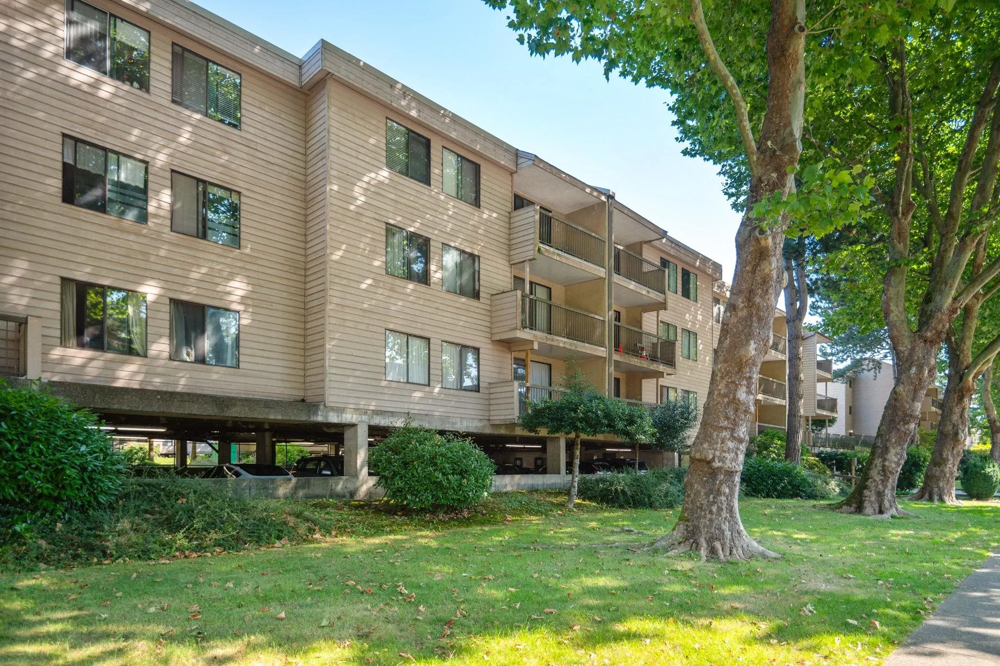 134 8411 Ackroyd Road