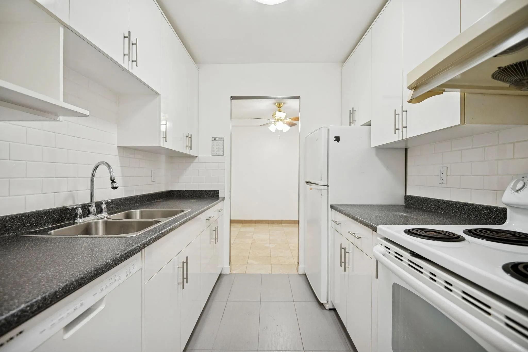 134 8411 Ackroyd Road