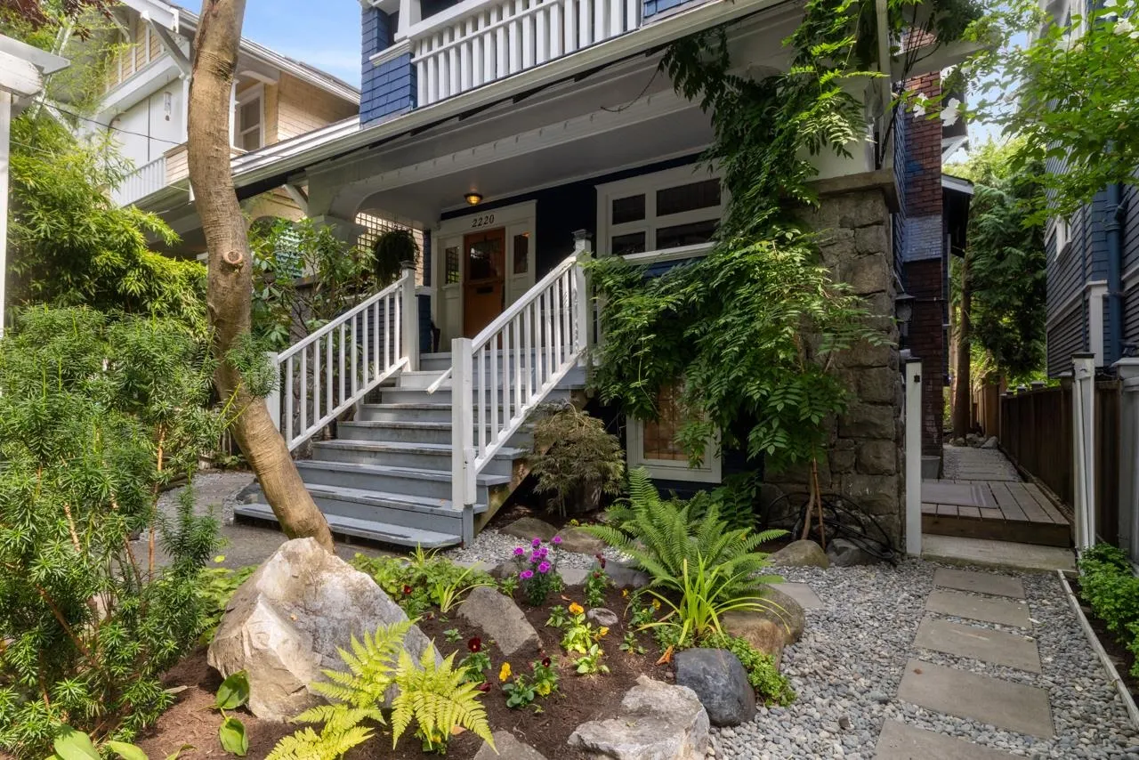 2220 Stephens Street