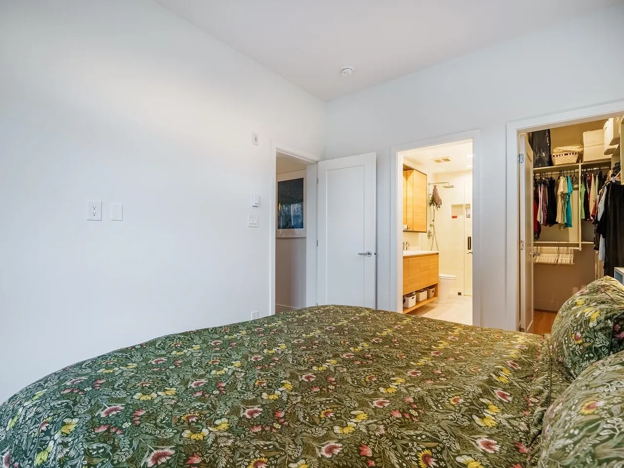 329 55 Klahanie Drive