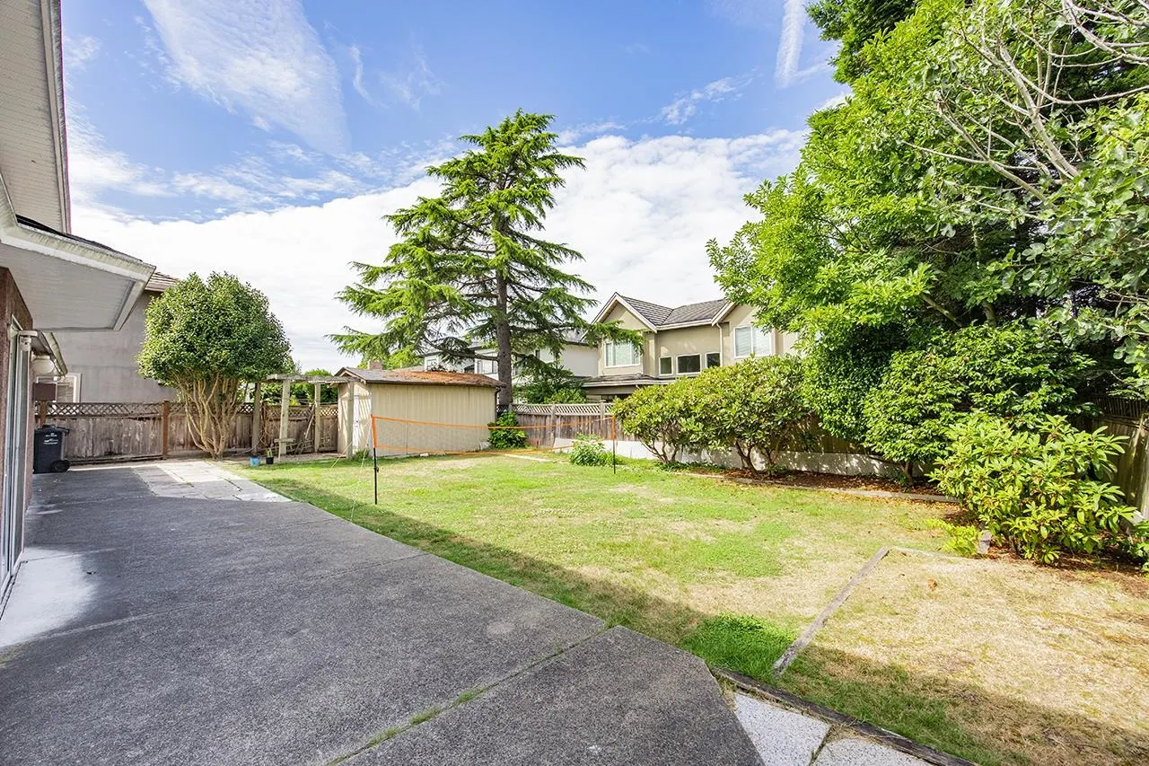 4131 Blundell Road
