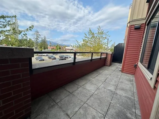 211 11882 226 St