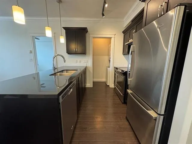211 11882 226 St